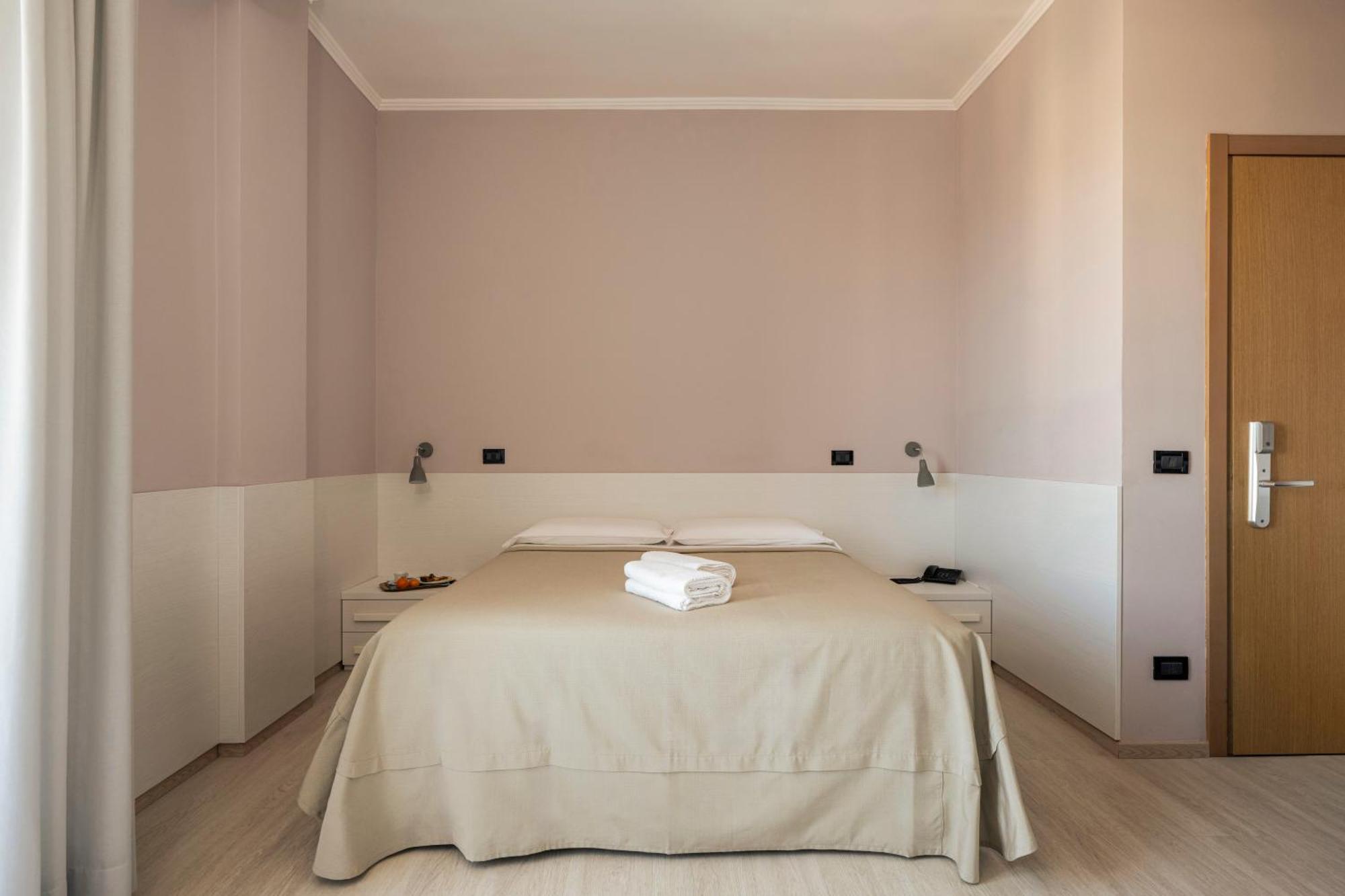 Hotel Mondial Porto Recanati Exterior photo