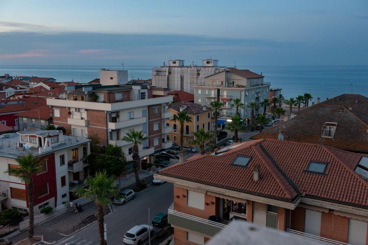 Hotel Mondial Porto Recanati Exterior photo