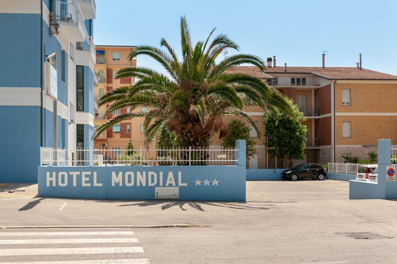 Hotel Mondial Porto Recanati Exterior photo