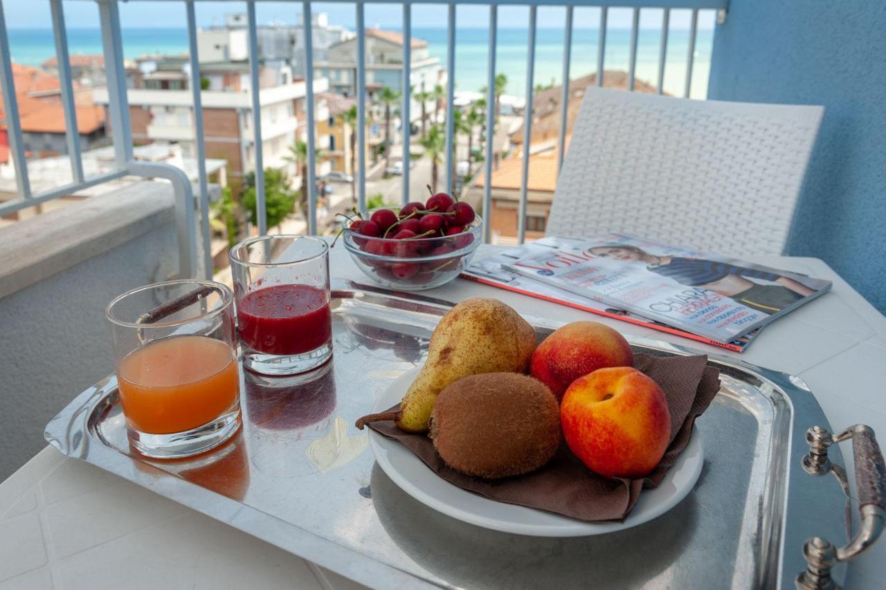 Hotel Mondial Porto Recanati Exterior photo