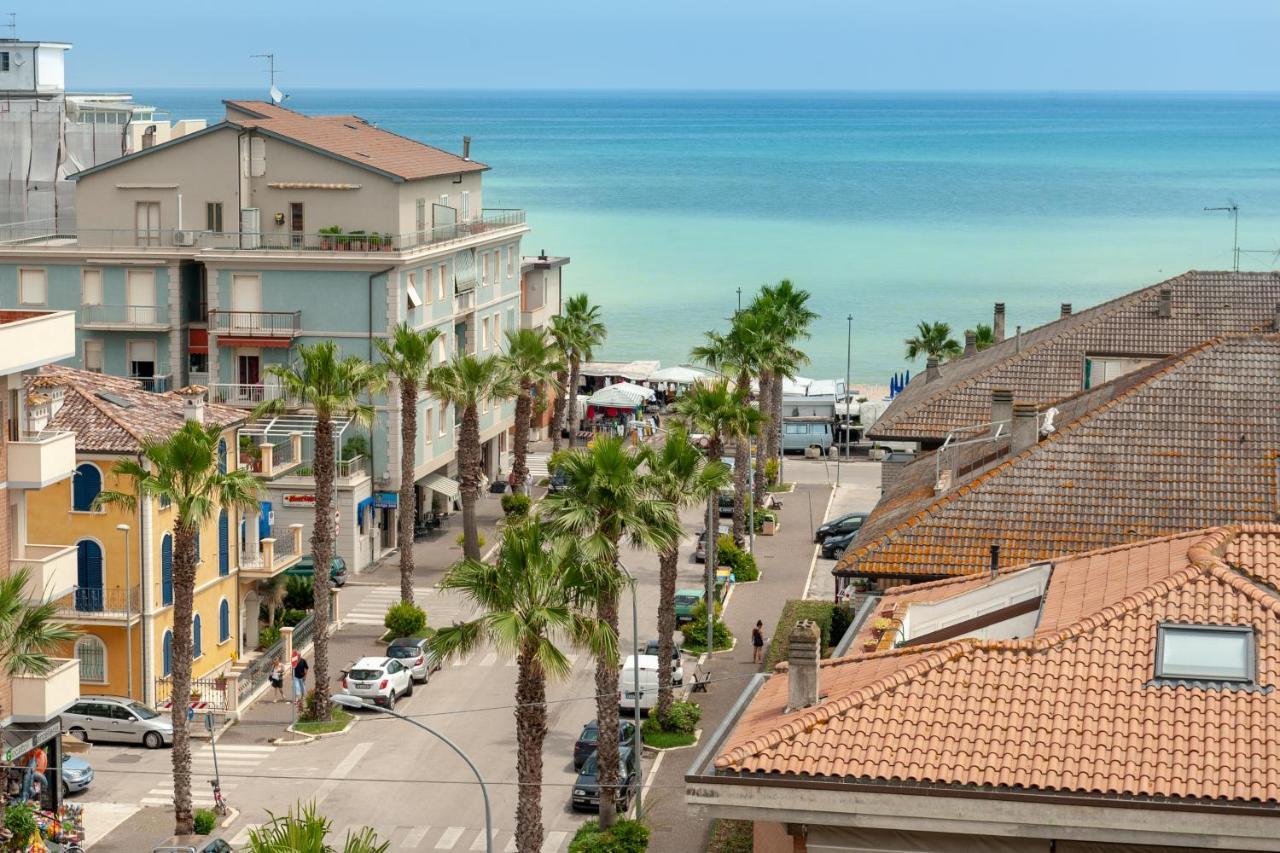 Hotel Mondial Porto Recanati Exterior photo